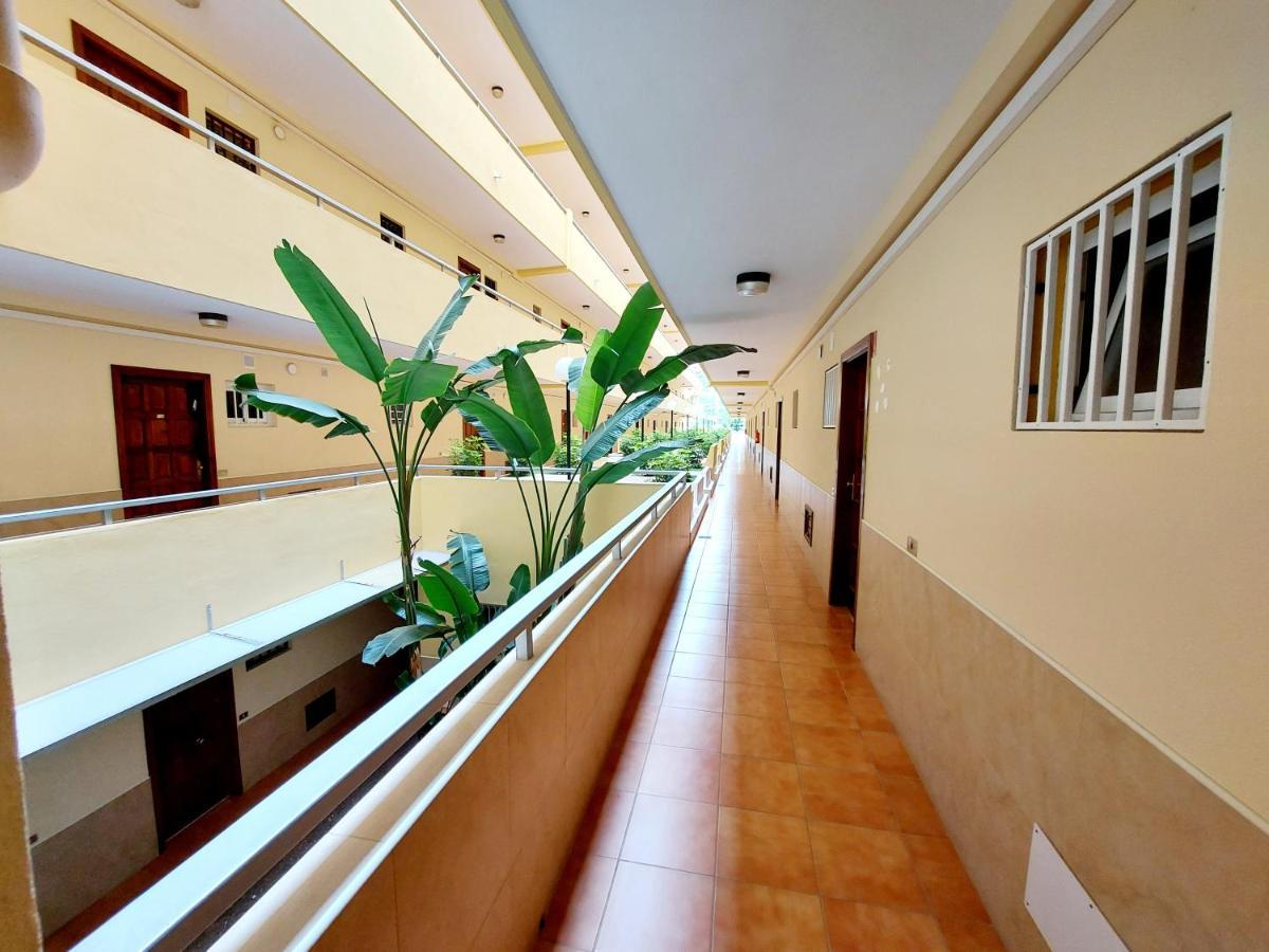 Sunny Cozy Nice Apartment Loscristianos Wifi,Pool Los Cristianos  Buitenkant foto
