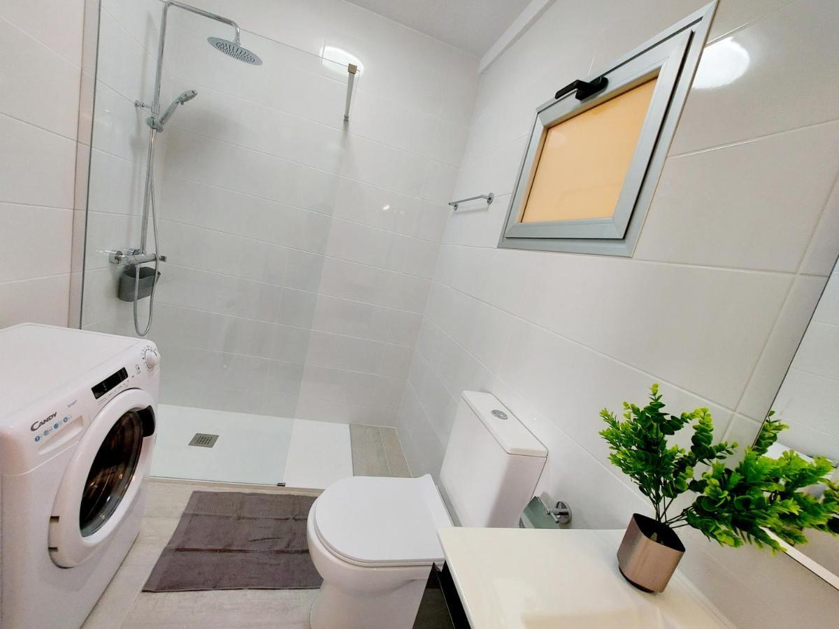 Sunny Cozy Nice Apartment Loscristianos Wifi,Pool Los Cristianos  Buitenkant foto